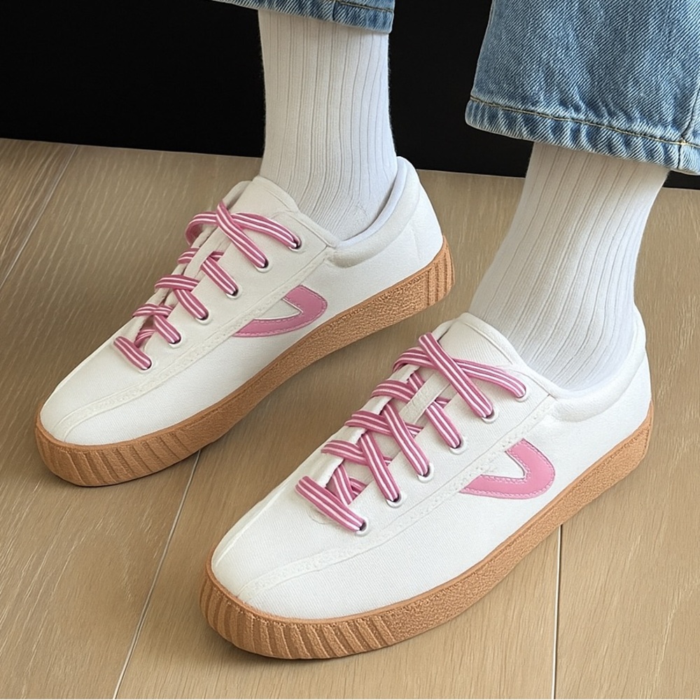 Tretorn Cream and Pink Canvas Sneakers size 8